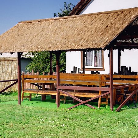Mayak Resort Kam'yani Potoky 外观 照片