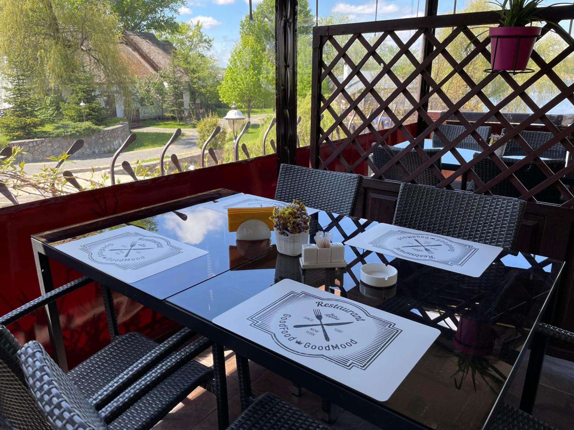Mayak Resort Kam'yani Potoky 外观 照片