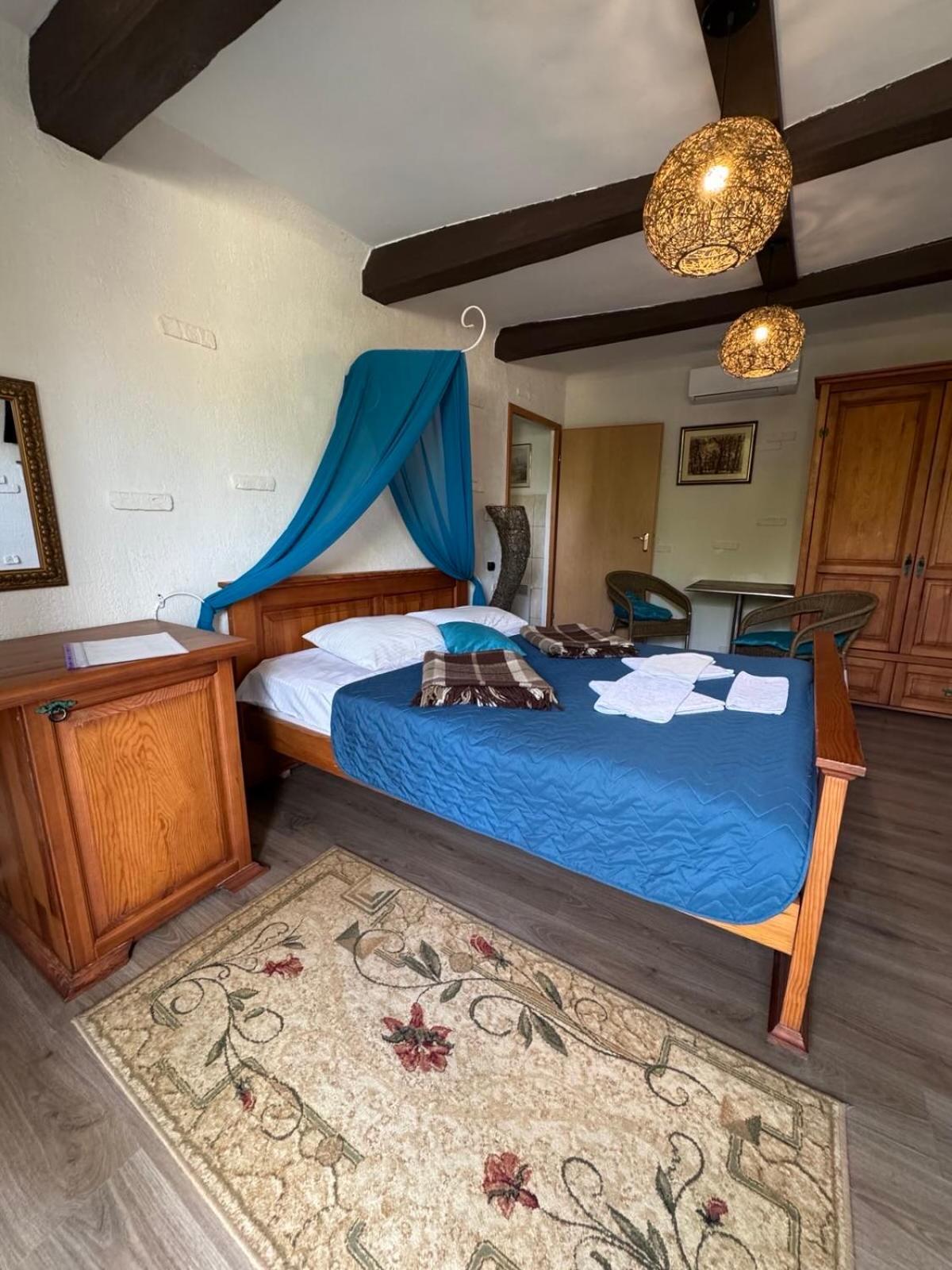 Mayak Resort Kam'yani Potoky 外观 照片