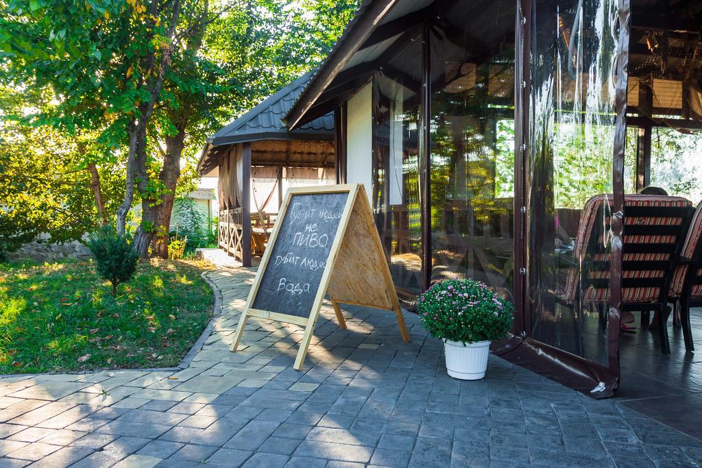 Mayak Resort Kam'yani Potoky 外观 照片
